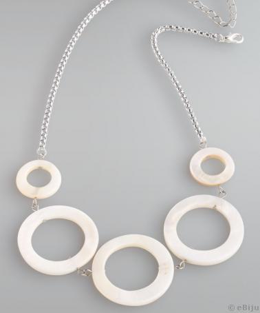 Minimalista nyakék, fehér gyöngyház gyűrűkből