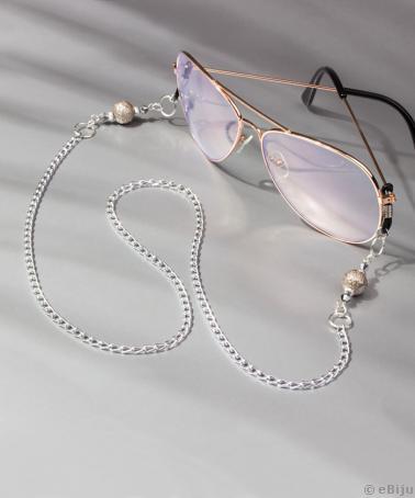 Világos ezüstszínű fém szemüveglánc, üveggyöngyökkel