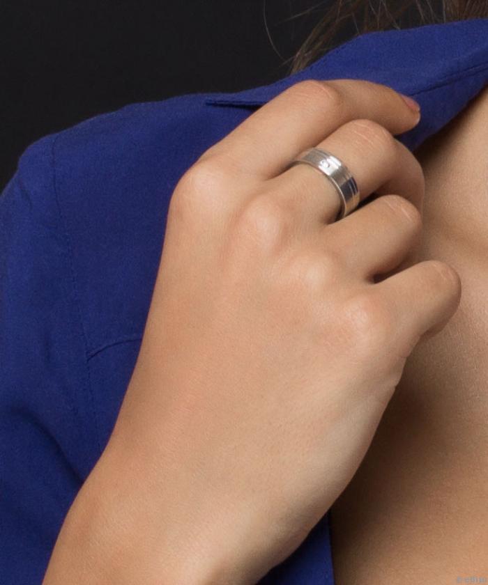 Ezüstszínű uniszex gyűrű fehér kristállyal (20 mm)
