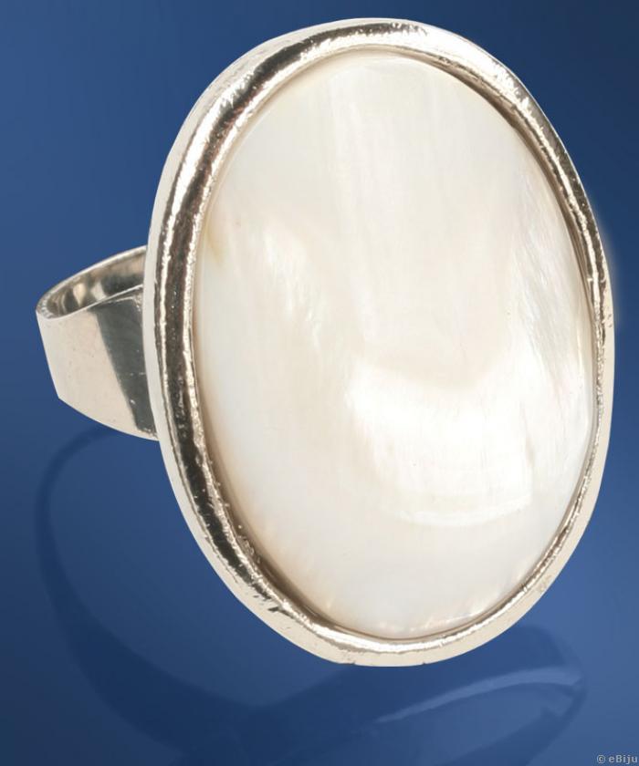 Fehér, ovális gyöngyház gyűrű ezüstszínű fémből