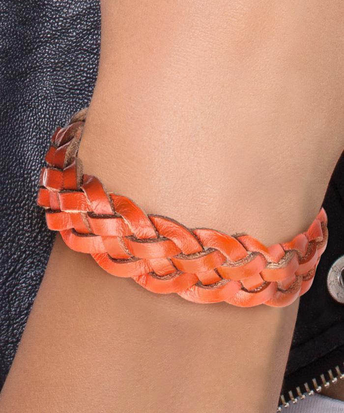 Narancssárga fonott karkötő, természetes bőrből