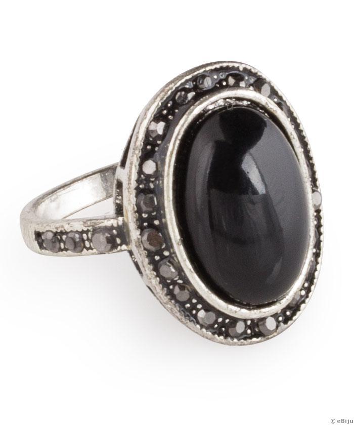 Ovális fekete köves gyűrű, 19 mm