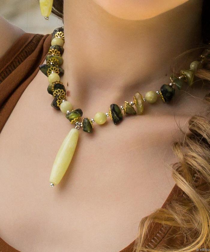 Zöld szerpentin és citrom jáde kövekből készült Szafari nyaklánc